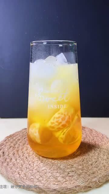 沒有溫暖懷抱記得多帶件外套,給你溫暖的飲品,你愛了嗎